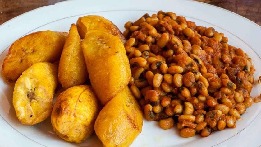 Porridge Beans and Fried Plantain with protein