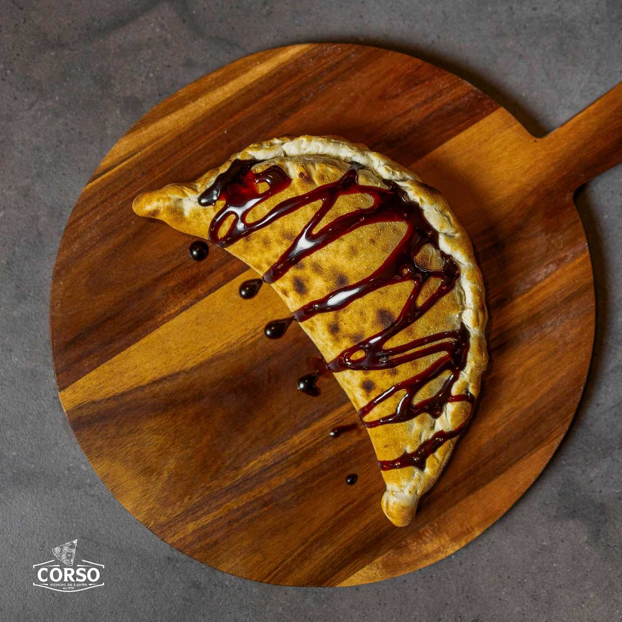 Nutella calzone pizza