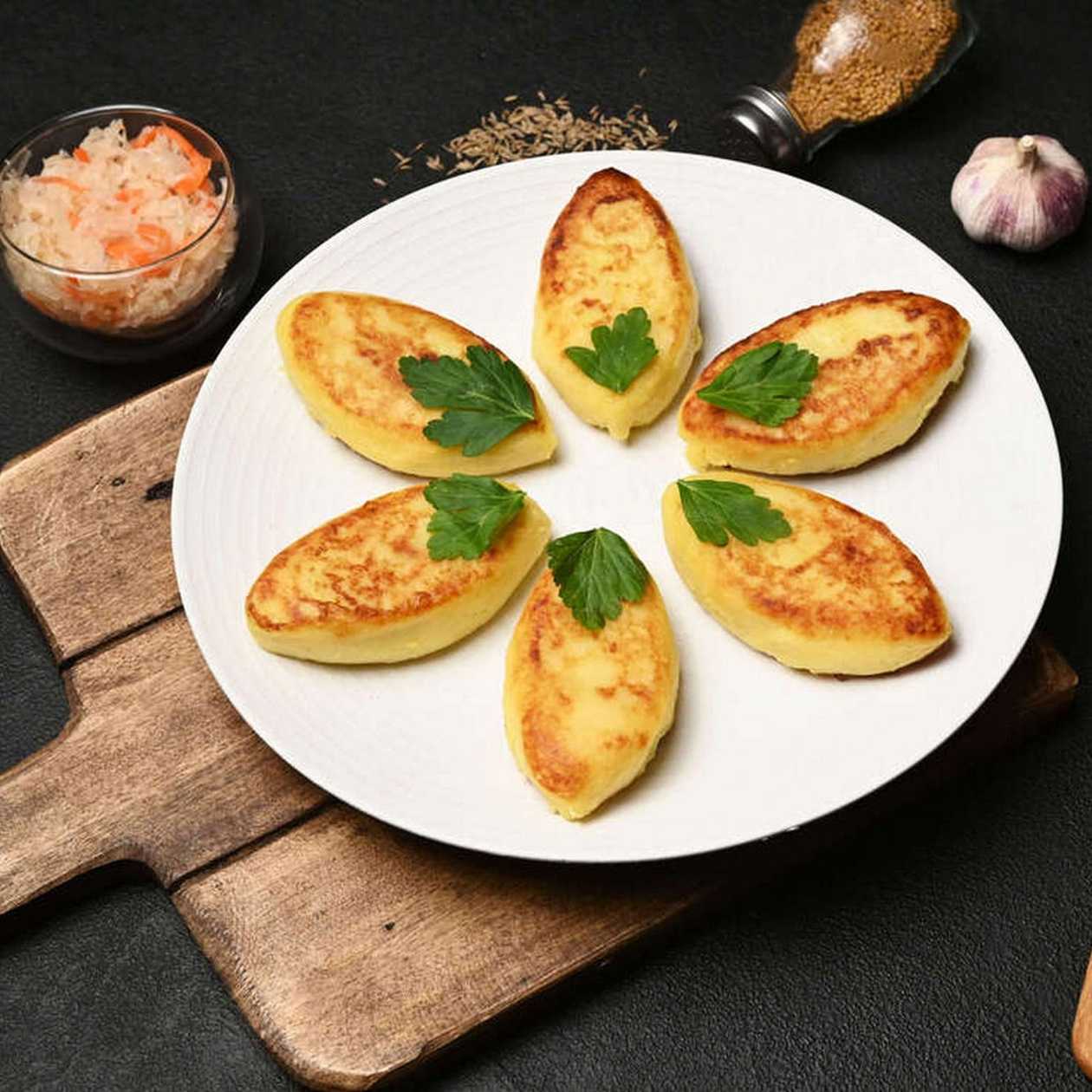 Bramborové zrazy se zelím 550 g