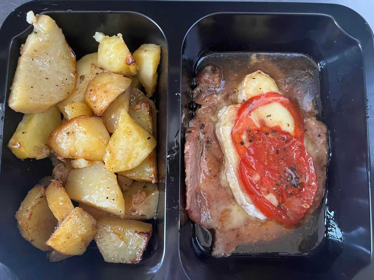 Baked Pork Loin with Tomato, Encián Cheese, Roasted Potatoes