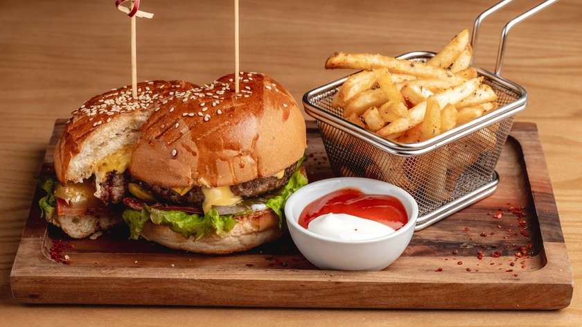 Burger Ət ilə