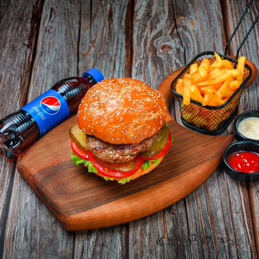 Burger (Ət) + Kartof fri + Pepsi® 250ml