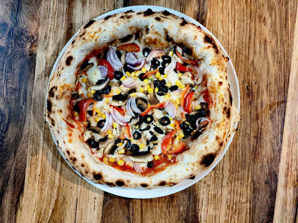 Classic vegetarian pizza