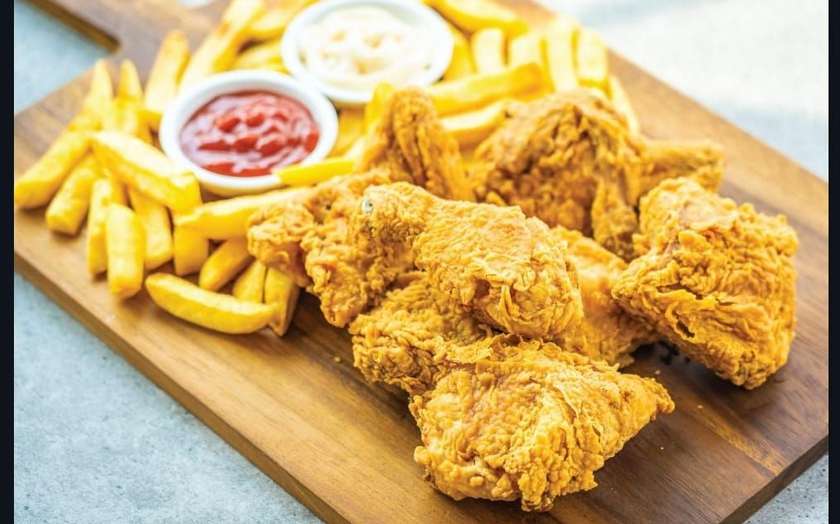 ½ chicken with chips