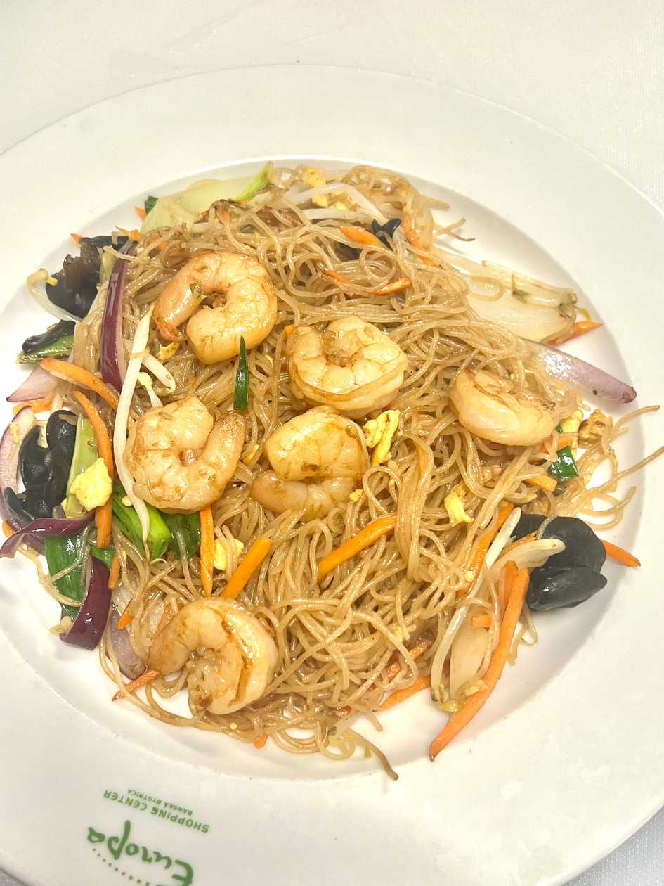 Fried Rice Noodles with Shrimp