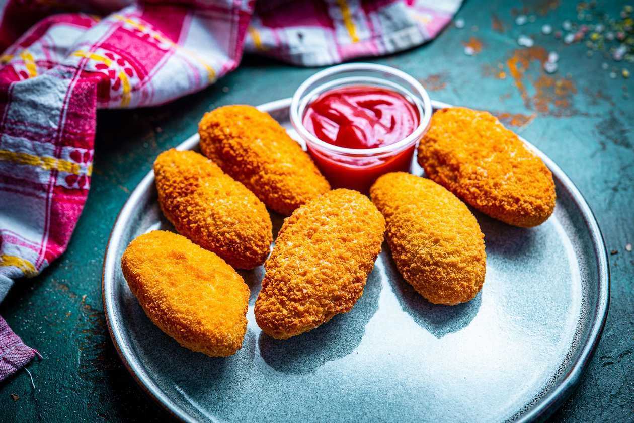Cheddar Jalapenos(6pcs).
