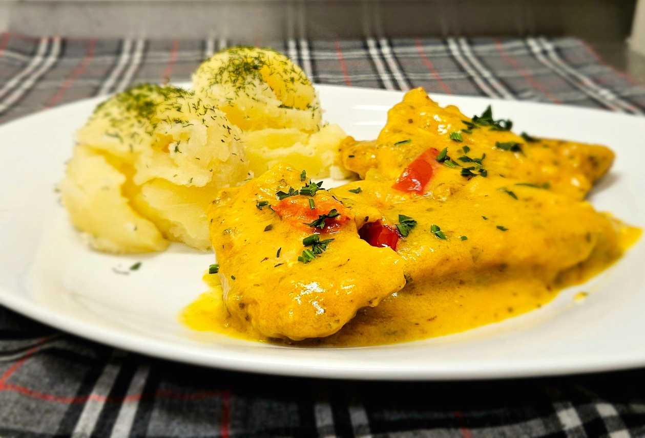 Filet z kurczaka w sosie jogurtowo-musztardowym