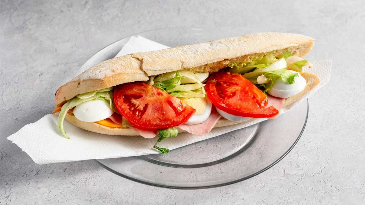 Baguette Egg, Ham & Cheese