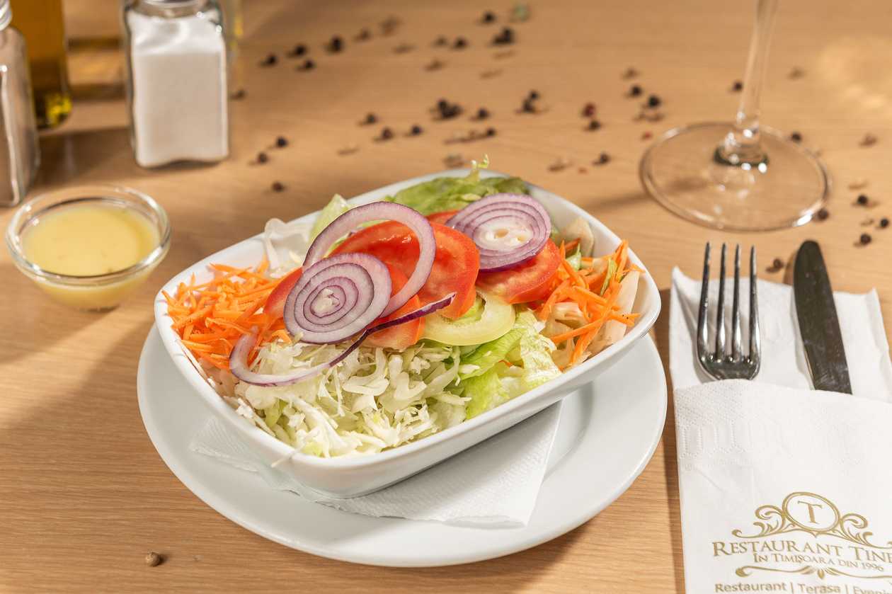 Assorted salad (with Tinecz dressing)