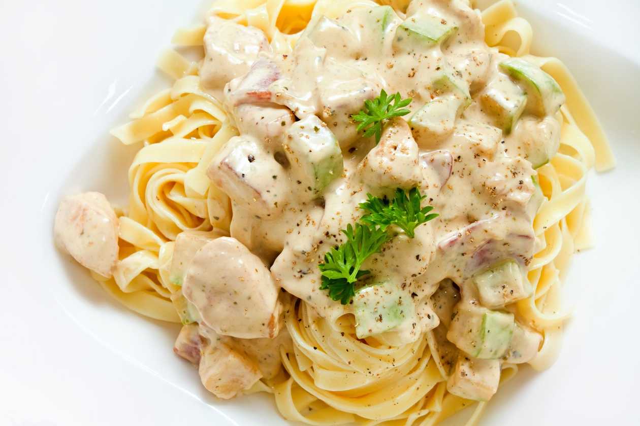 Fettuccine Alfredo