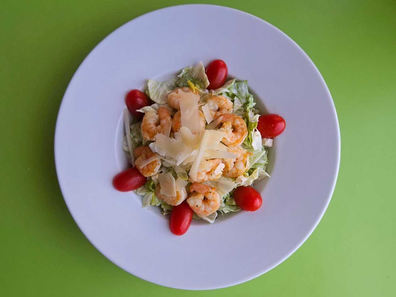 510. Insalata caesar con gamberetti
