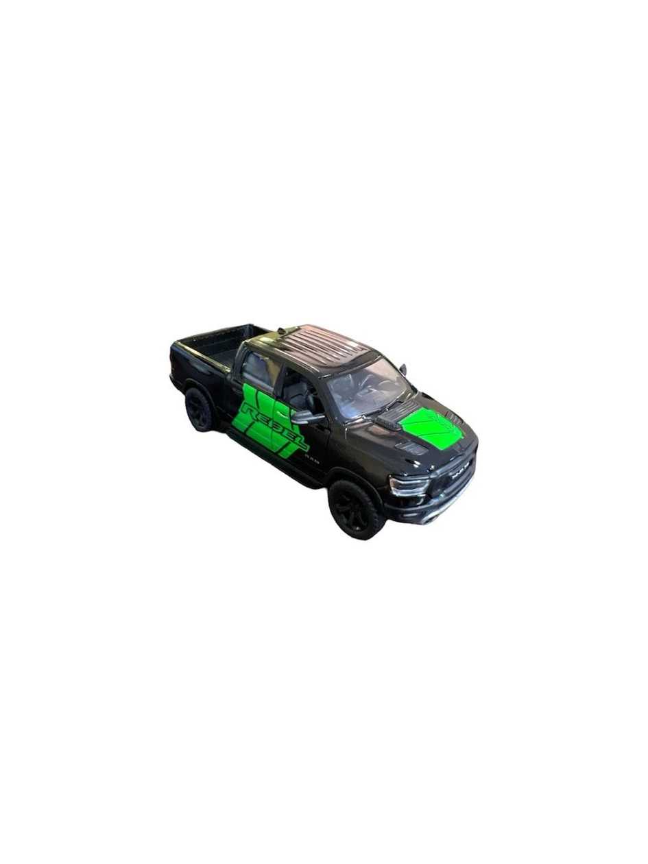 RAM 4X4 Black
