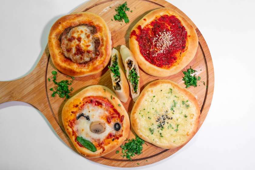 Zaatar and Cheese