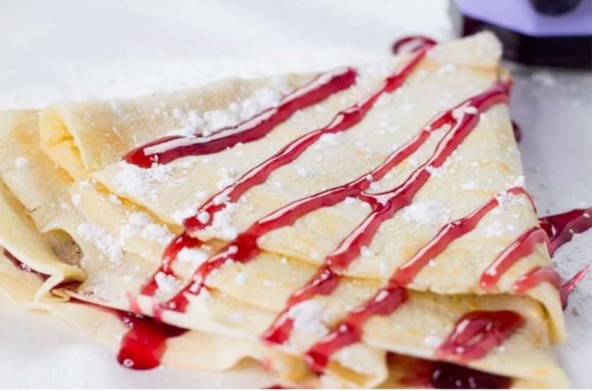 Clatita cu dulceata capsuni