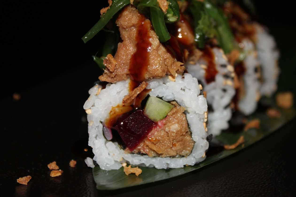 28. Duck roll ~ 8pcs