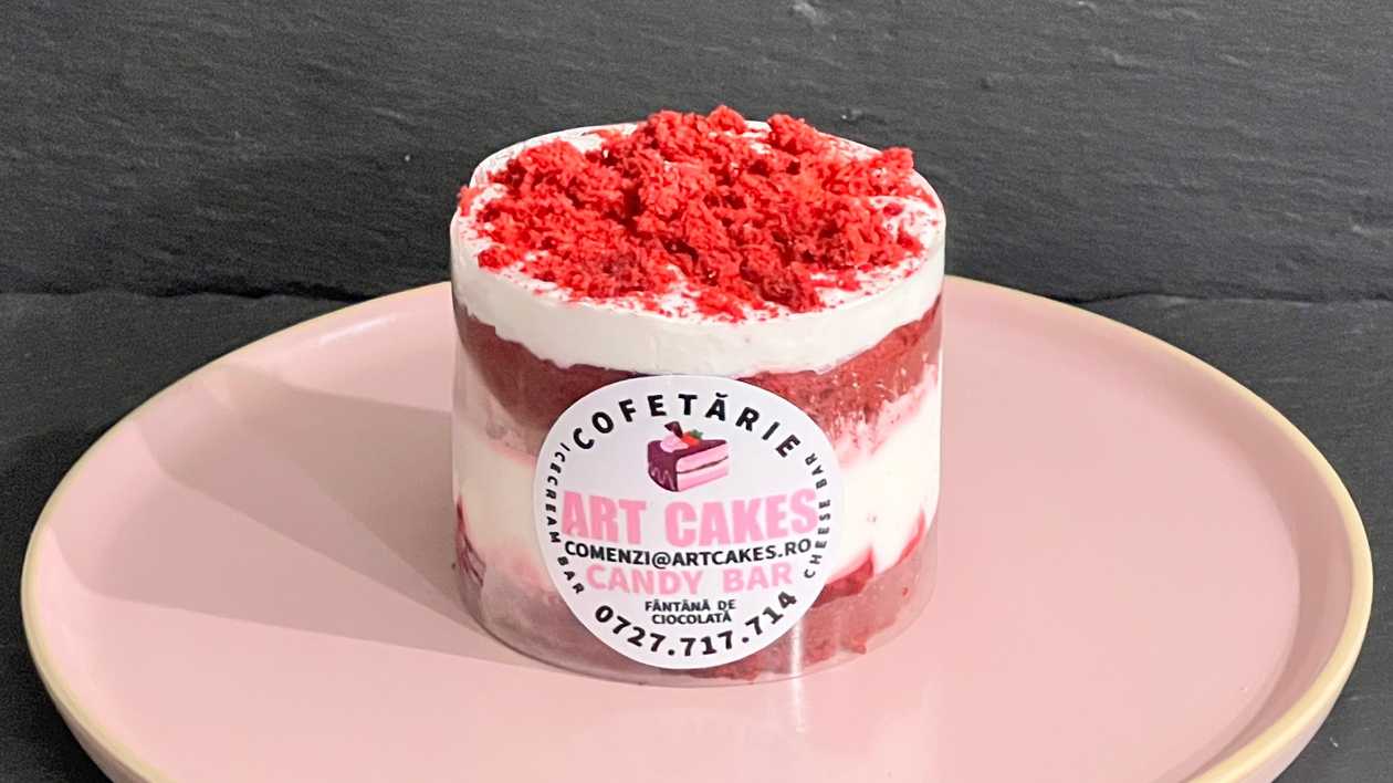 Prajitura Red velvet cu vișine