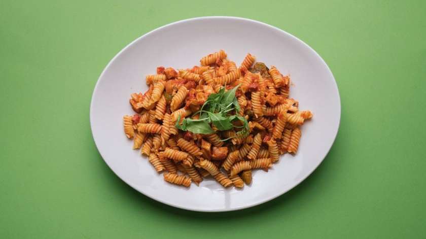 Fusilli Chicken, Spicy Salami, Grilled Peppers & Tomato Sauce Pasta