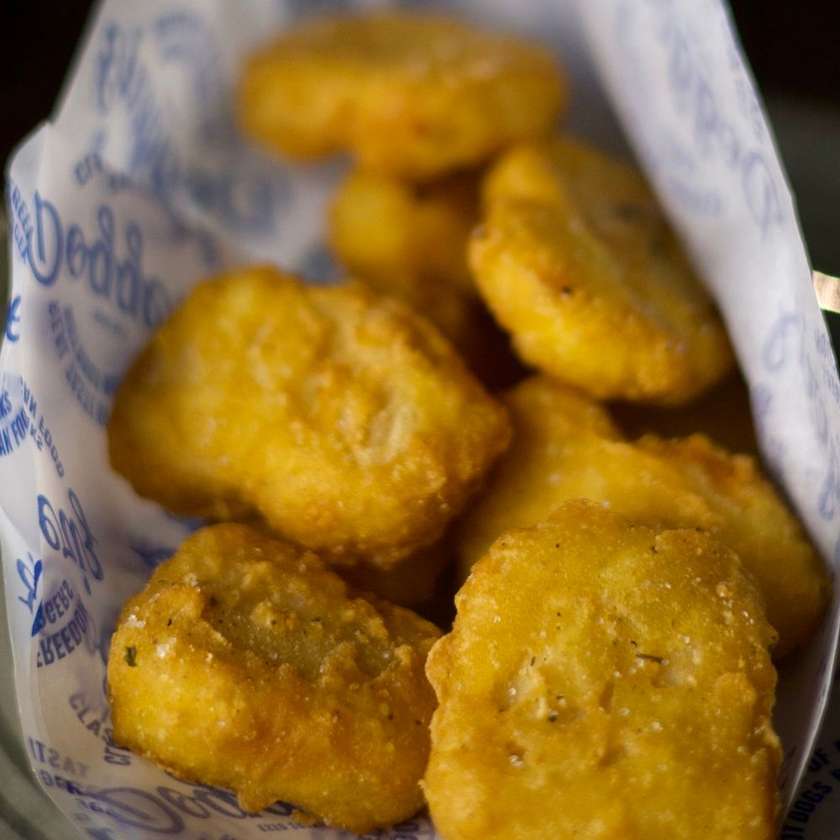 FRIED CHICKEN NUGGETS \ НАГЕТСИ КУРЯЧІ ФРІ З СОУСОМ (210г/40г)
