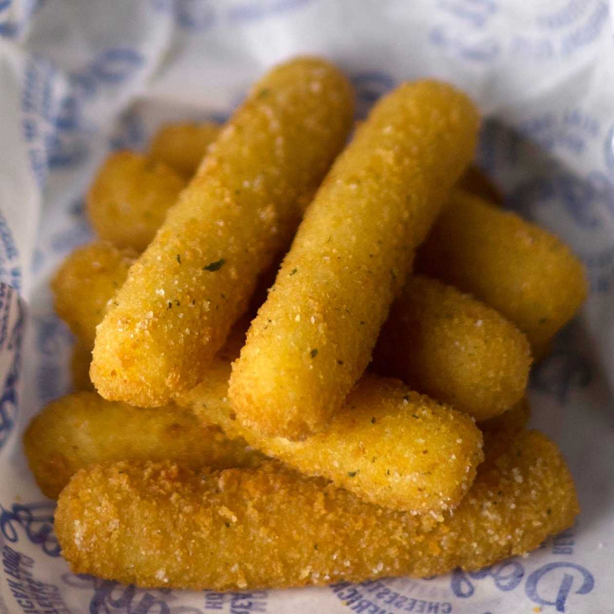 CHEESE FRIES STICKS \ СИРНІ ПАЛИЧКИ ФРІ З СОУСОМ (175г/40г)
