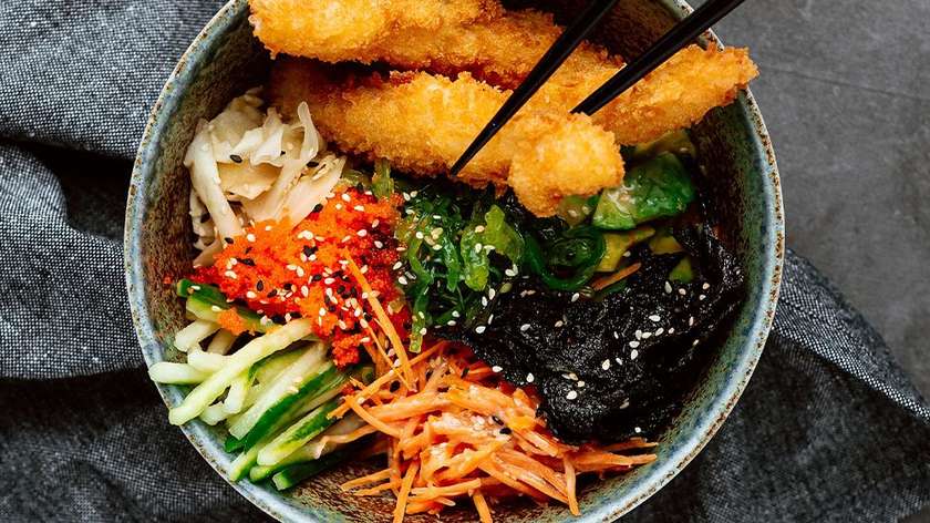 "Ebi Poke bowl" with rice or salad
