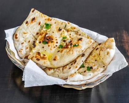 Vegan Garlic Naan ( without egg)