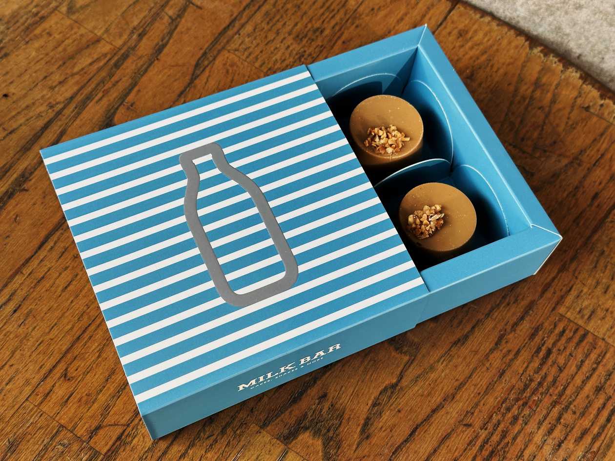 GIFT BOX OF CHOCOLATES (4 PIECES)