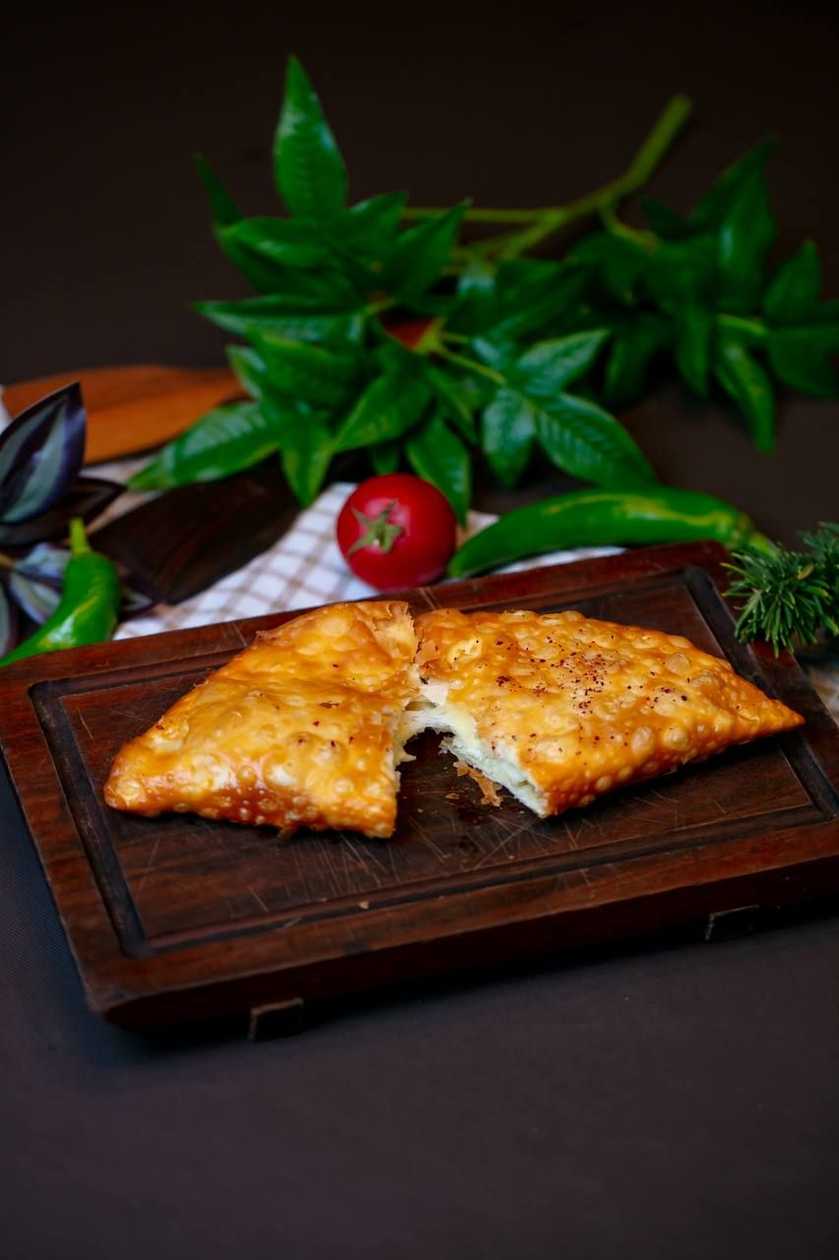 Çeburek pendirli