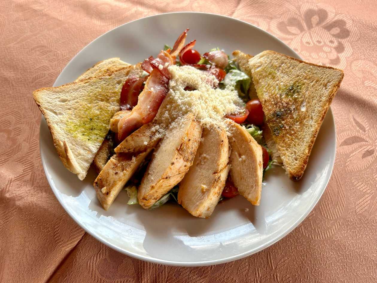 Cézar šalát s kuracími plátkami