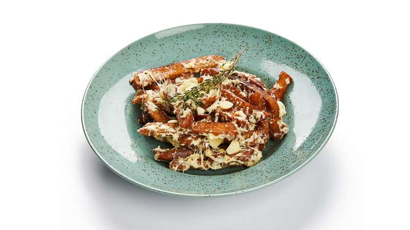 Fried bread with cheese sauce