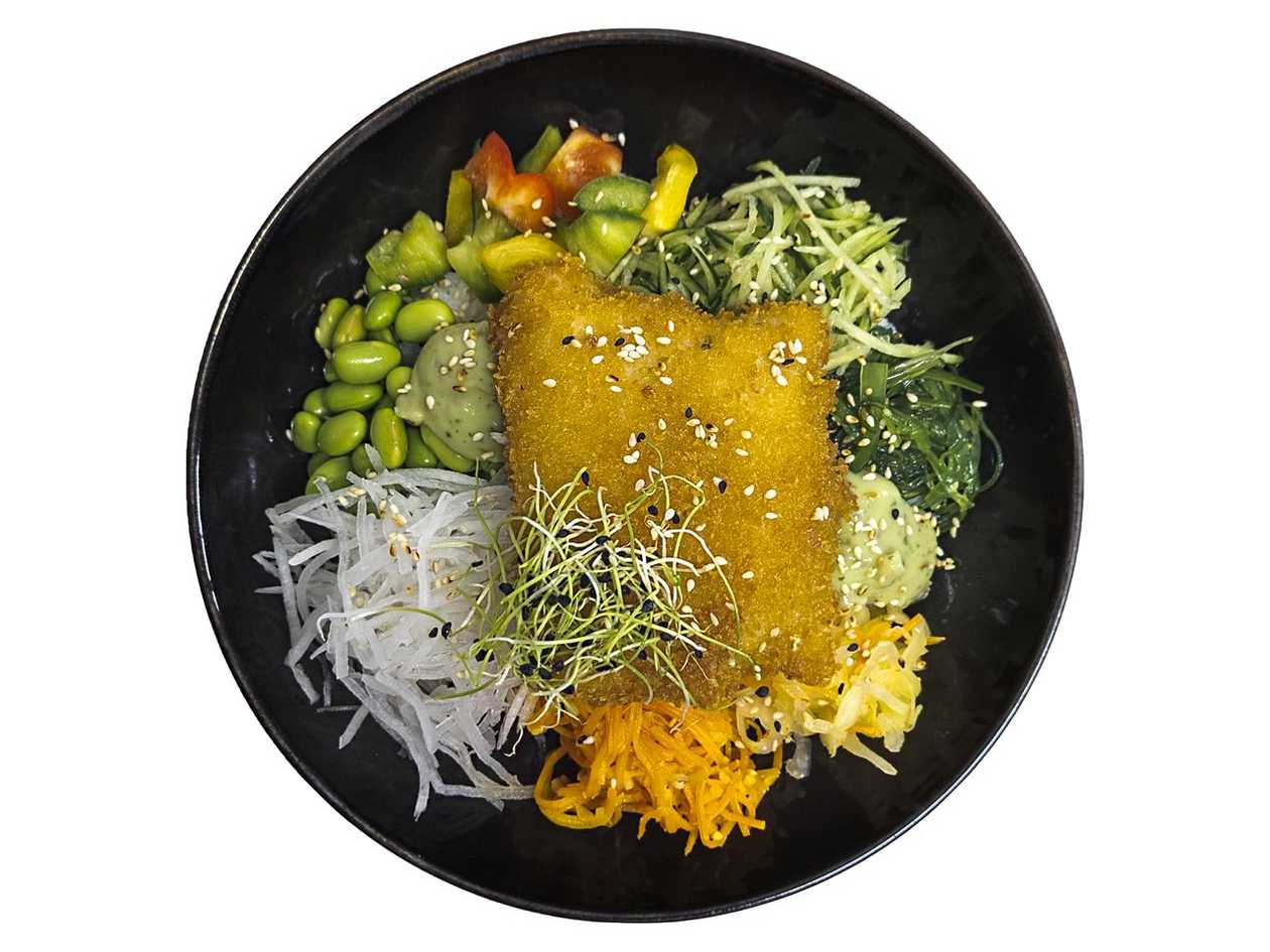 Poke Bowl with Tofu Cheese