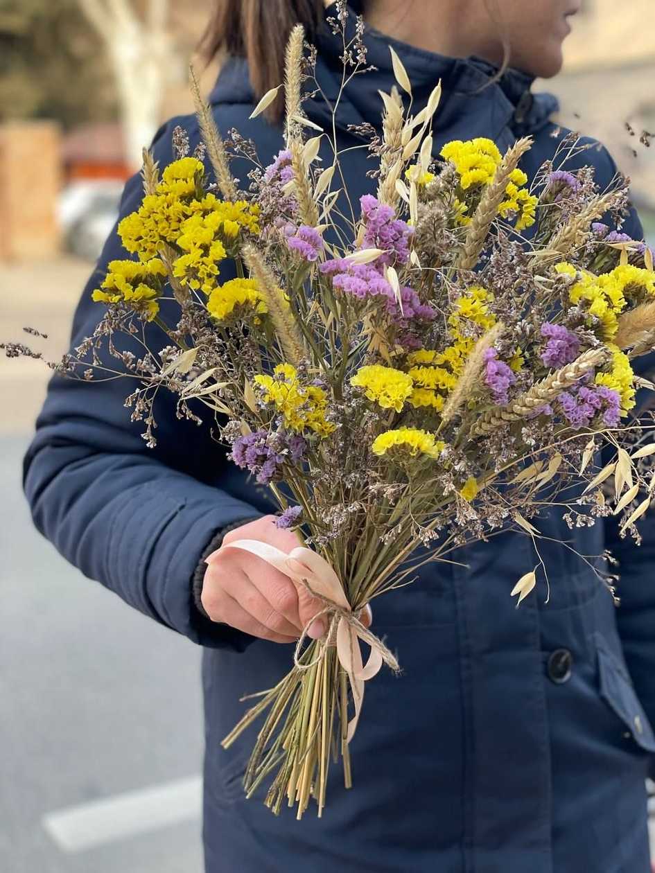 Bouquet Of Dried Flowers D1