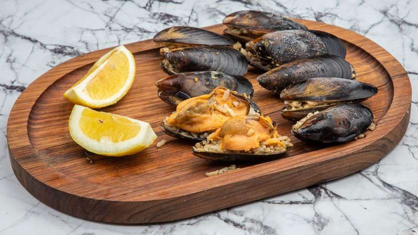 Stuffed Mussels (10 pieces)