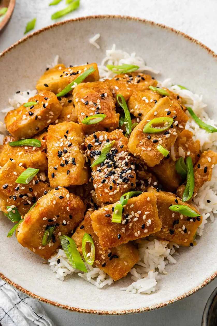 Štavnaté tofu so sladkou čili omáčkou