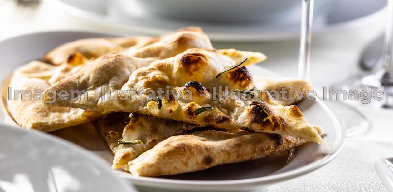 Garlic Cheese Naan