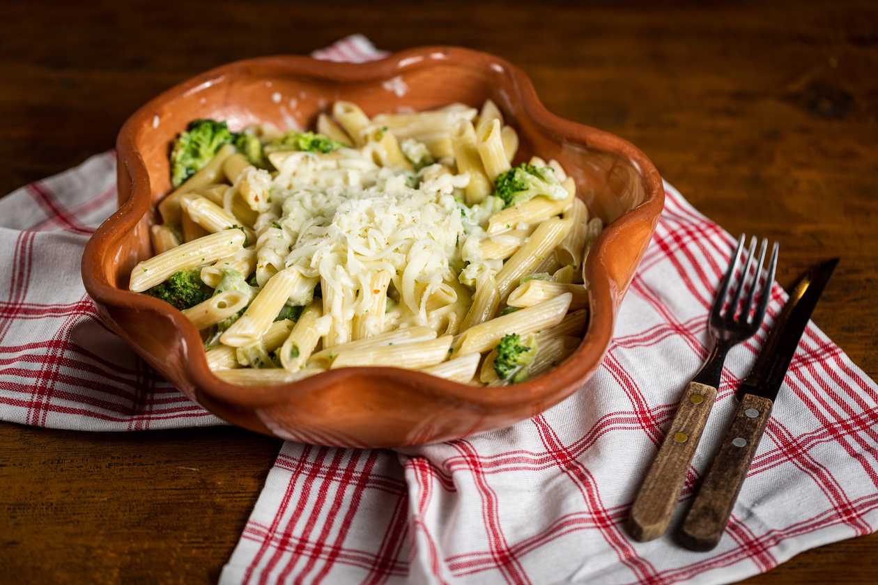 Pasta with broccoli in sour cream sauce