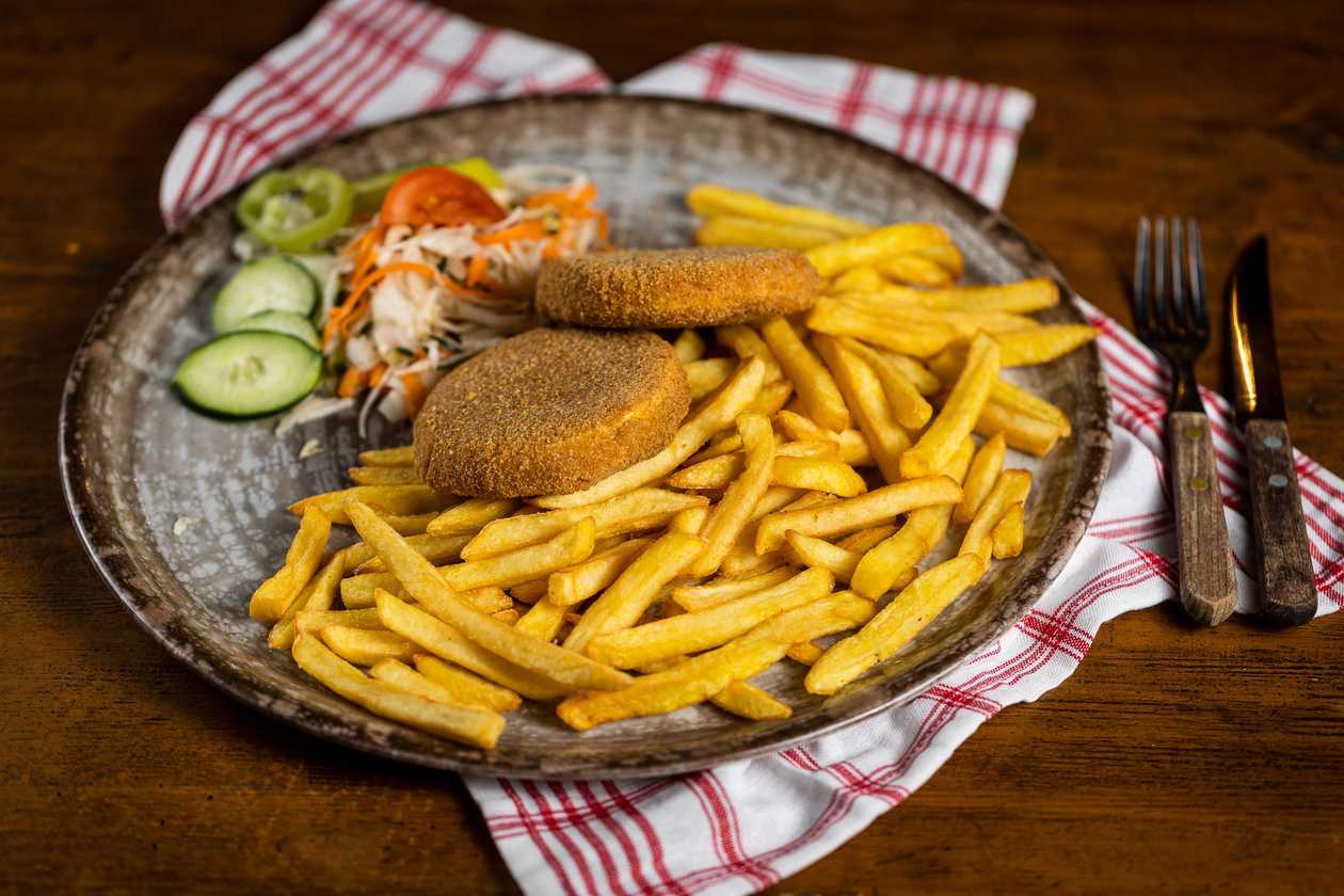 Fried camembert, fries, vegetable garnish