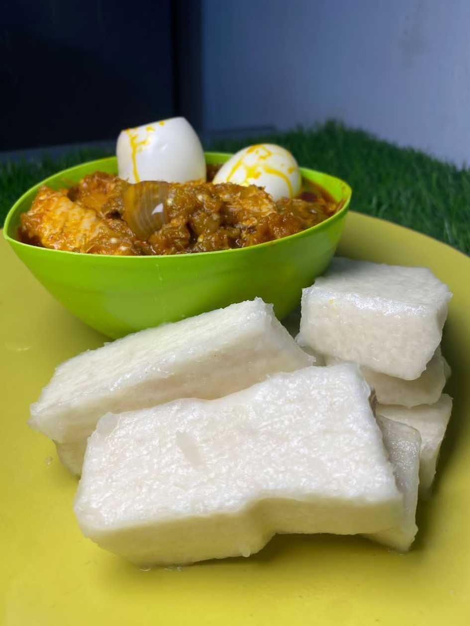 Boiled Yam And Garden Eggs stew