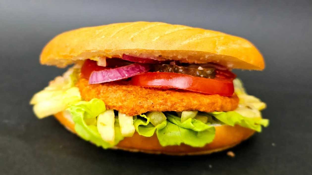 Hamburger de pui cu bautura