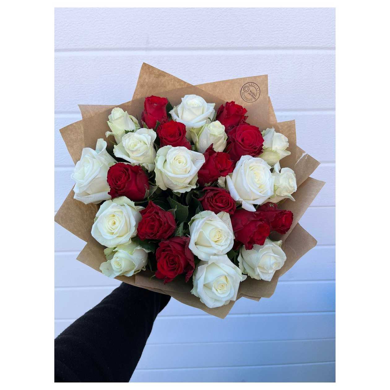 Mix of red and white roses