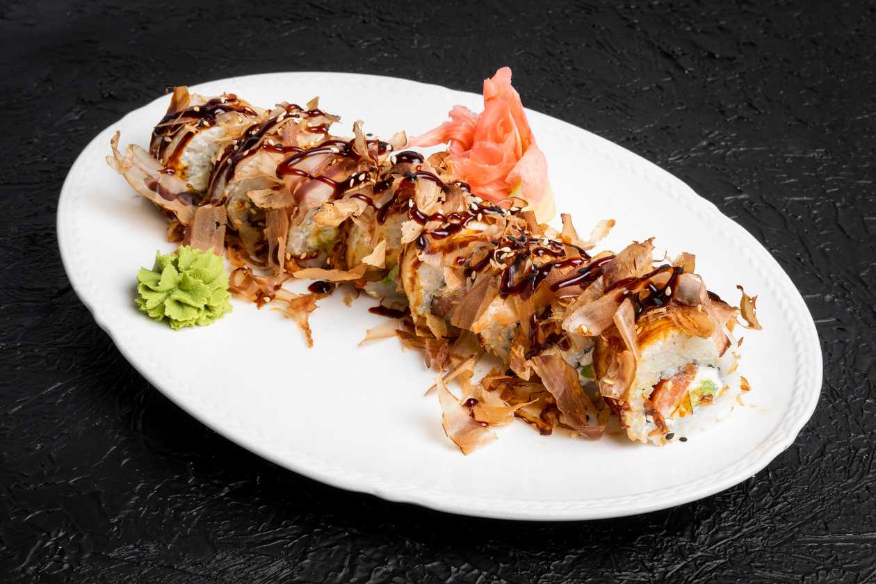 Roll Canada with smoked salmon