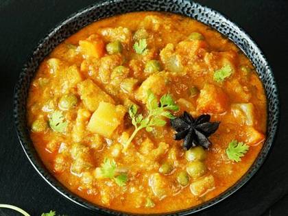 Vegetable korma