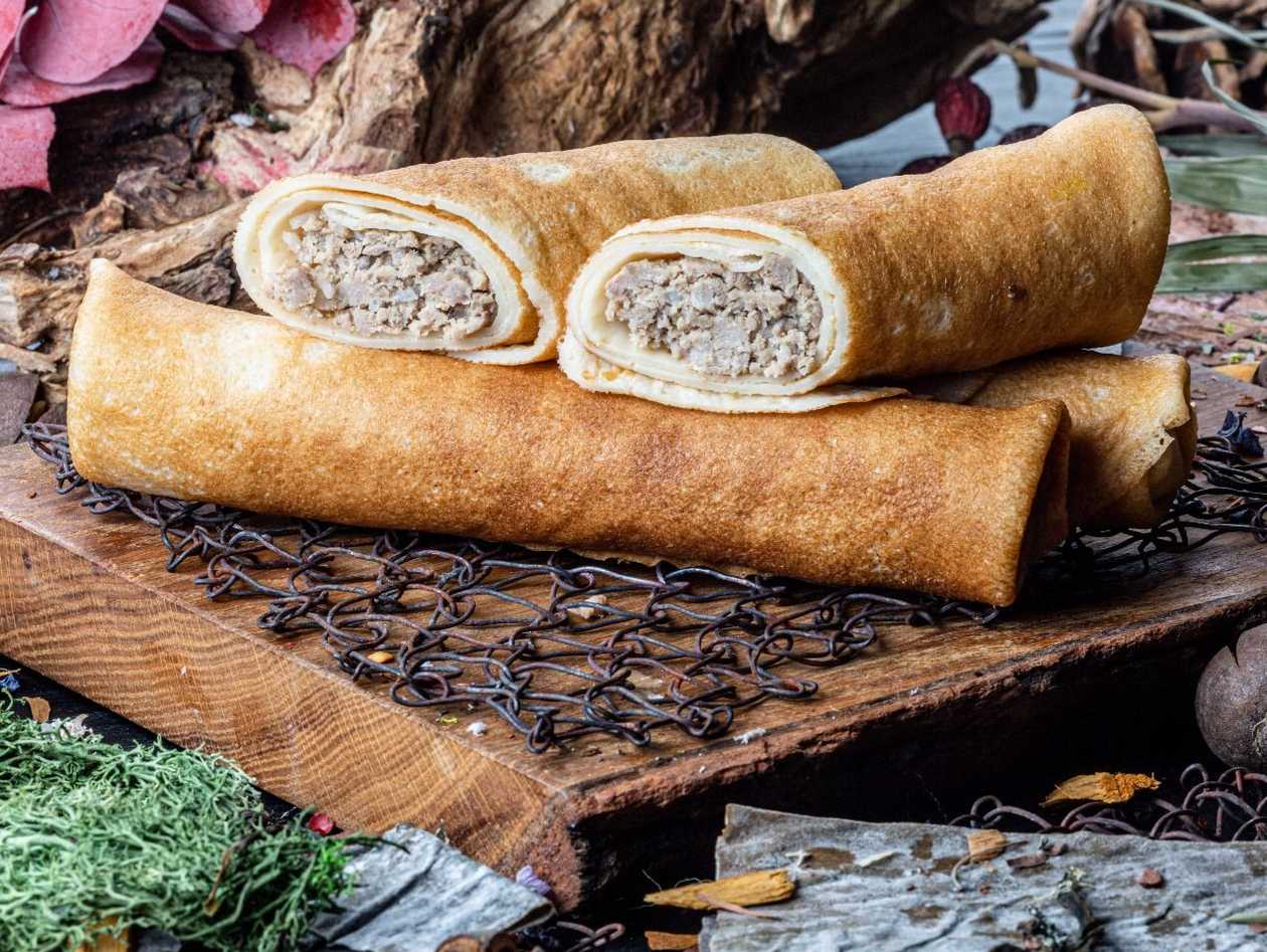 Pancake with minced meat pc