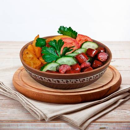 Картопля по-селянськи з мисливськими ковбасками