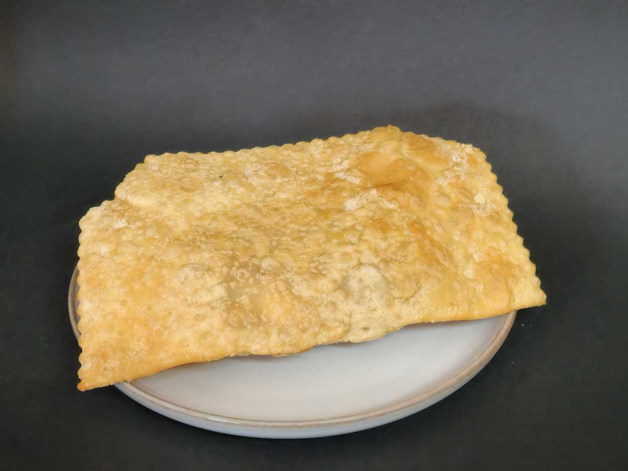 Fair-Style Pastry with Mixed Filling