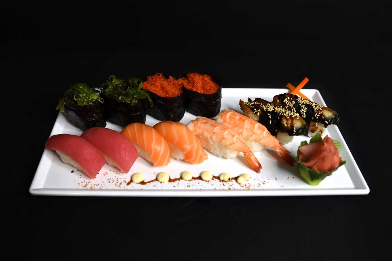 151. Nigiri Platter