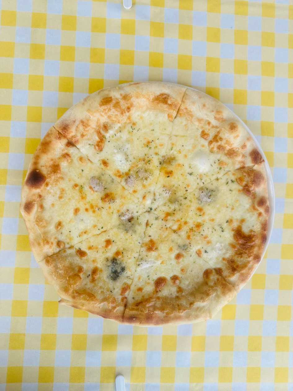 🎁 2-for-1 Four Cheese Pizza