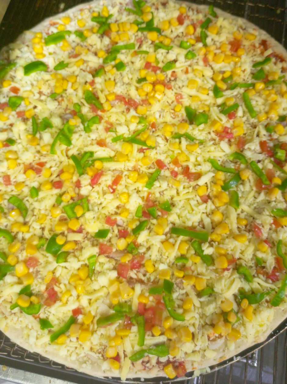 Medium Vegetables Lovers Pizza