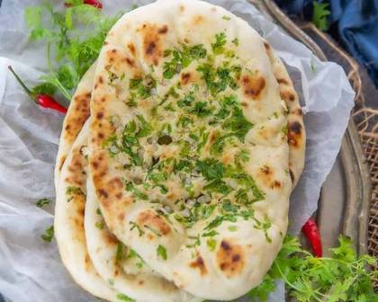 Indian Bread with Garlic