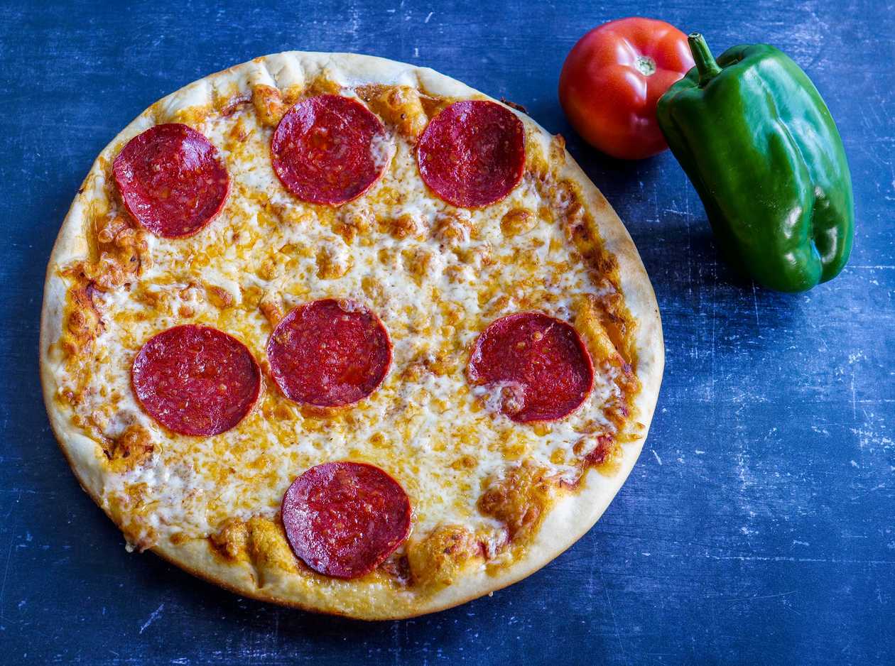 Pizza de Salame