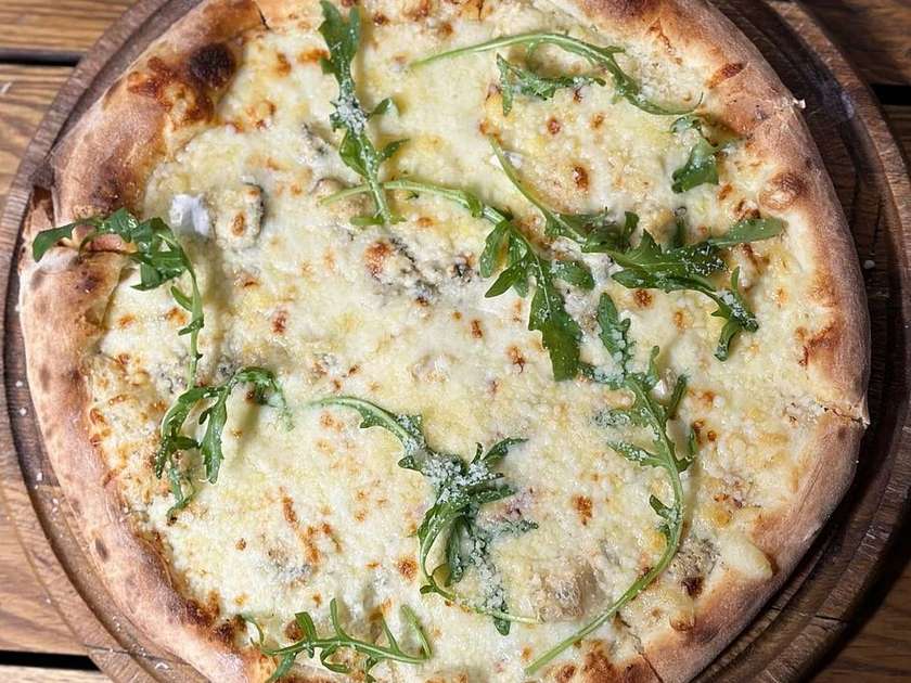 Pizza Quattro Formaggi